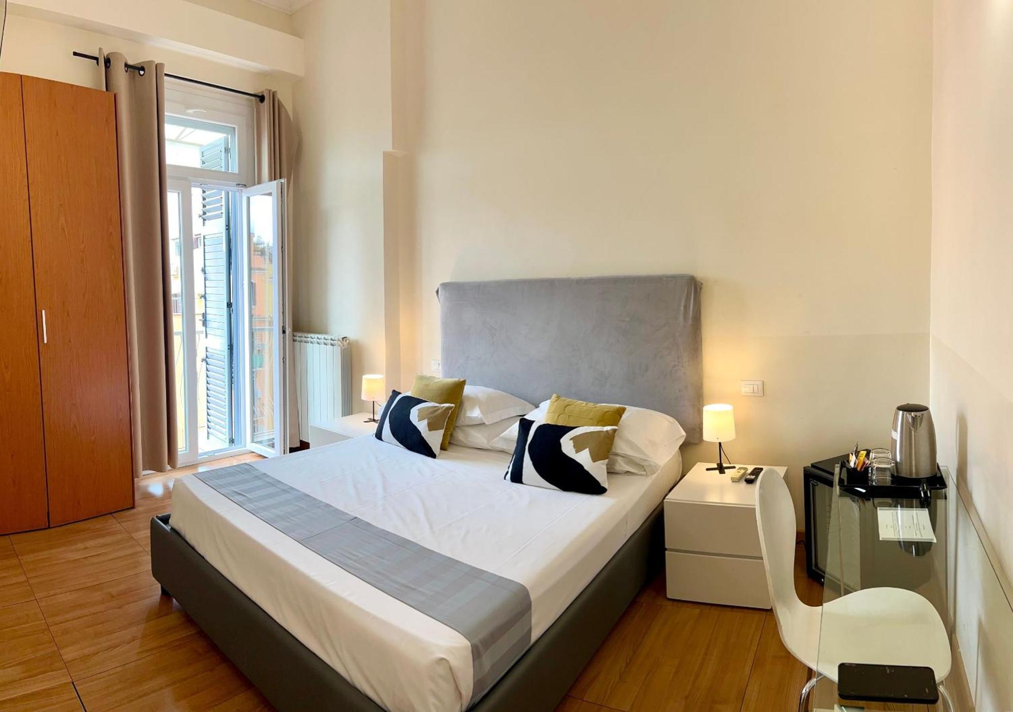 Affittacamere Bon Ton Design Rooms By Dot Suites 3*