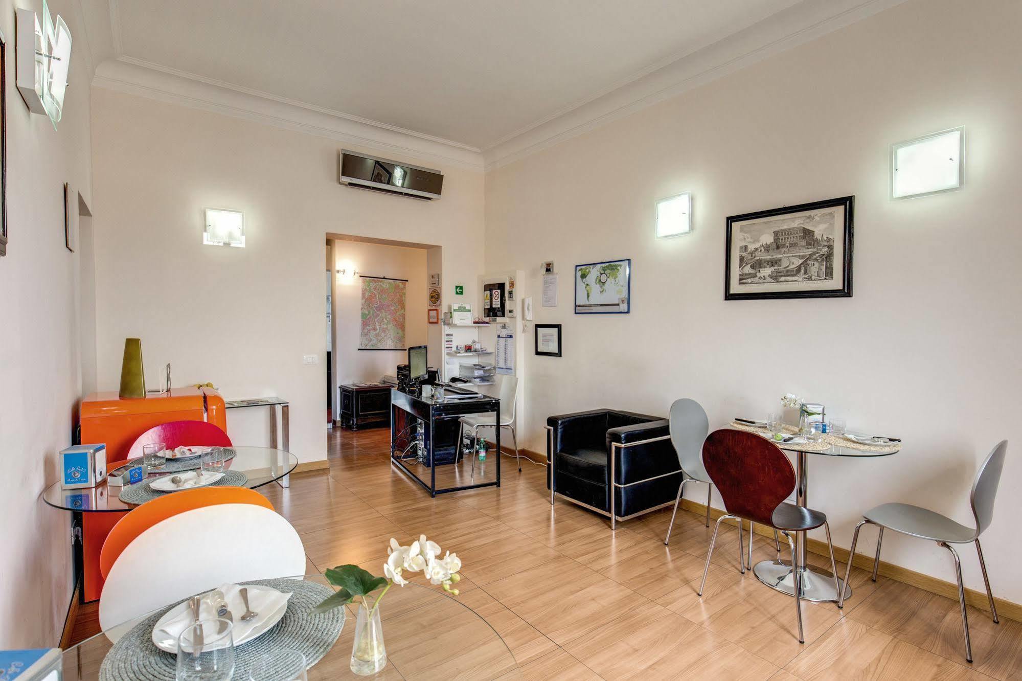 Bon Ton By Dot Suites Guest house
